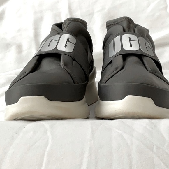 UGG Neutra Logo Panel Sneakers. Size 11. - Picture 4 of 7